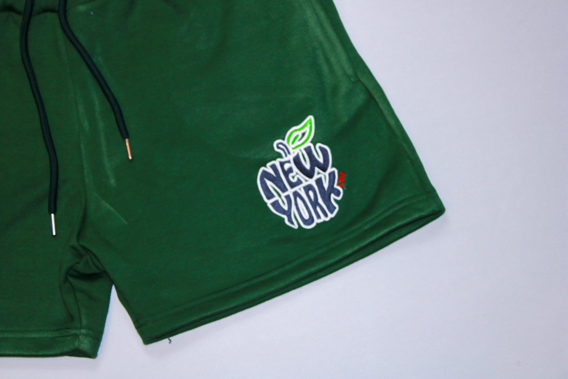 Nonshalant NYC BIG APPLE Shorts