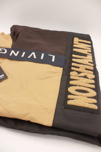 Living Nonshalant windbreaker