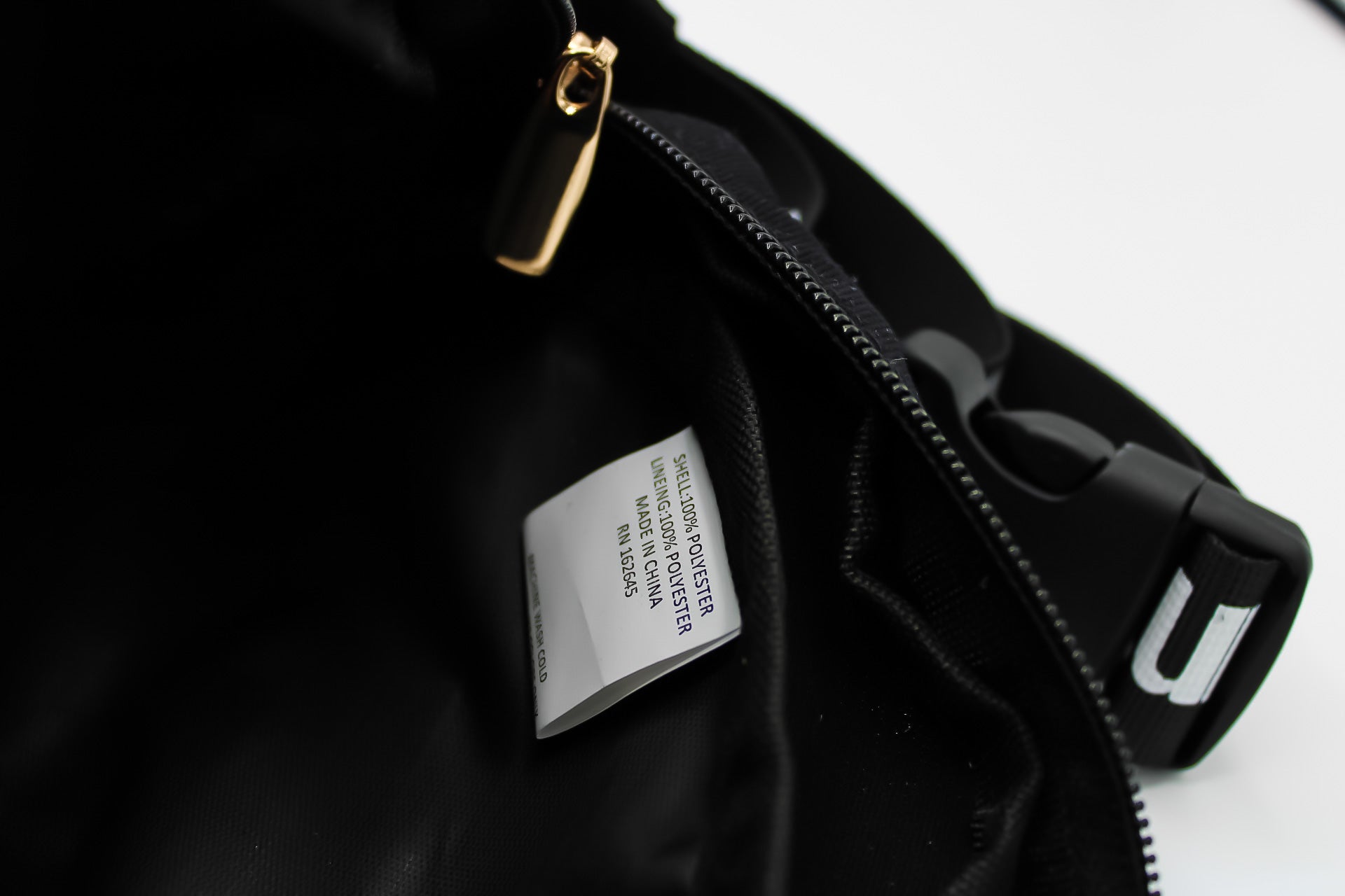 Unison Living Nonshalant waist bag