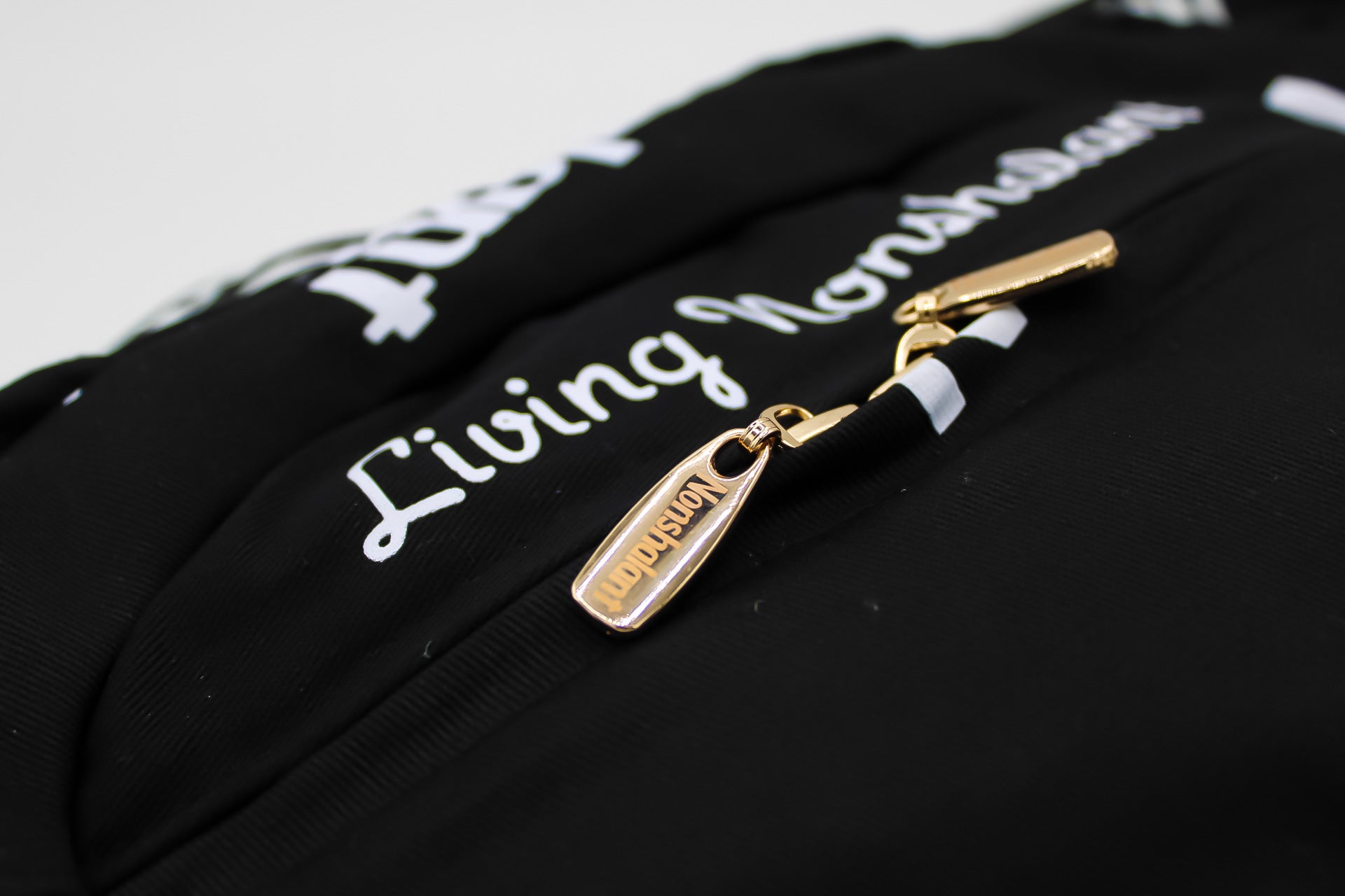 Unison Living Nonshalant waist bag