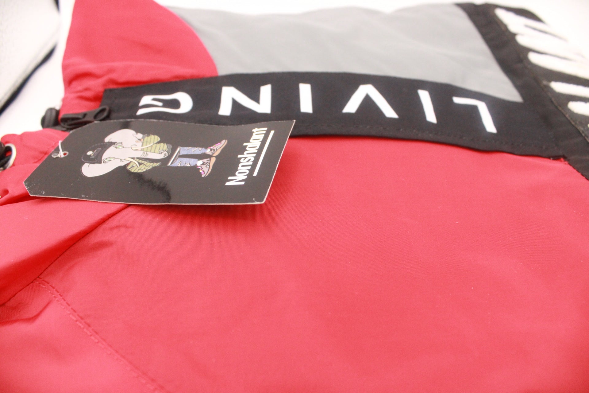 Living Nonshalant windbreaker