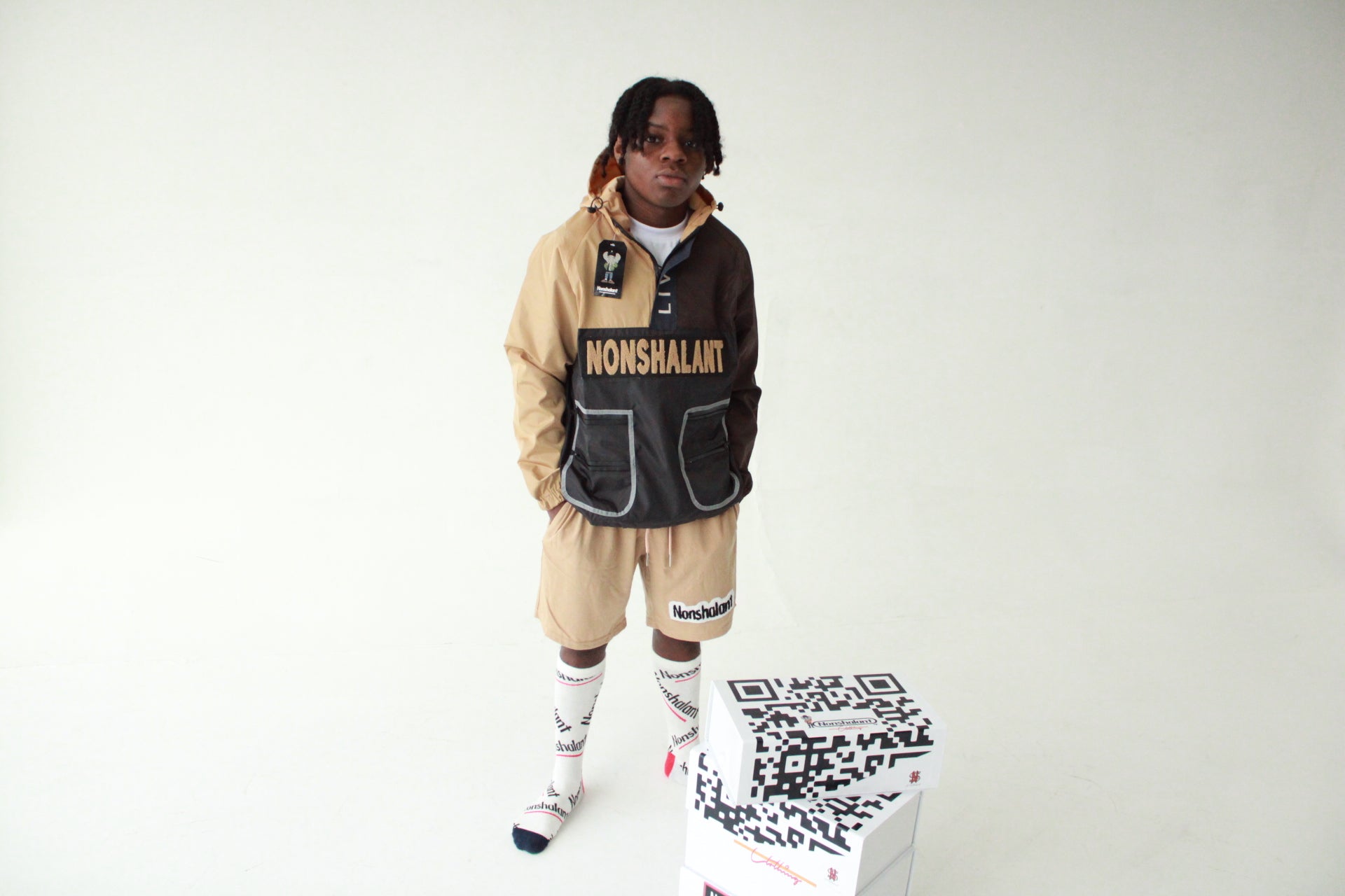Living Nonshalant windbreaker